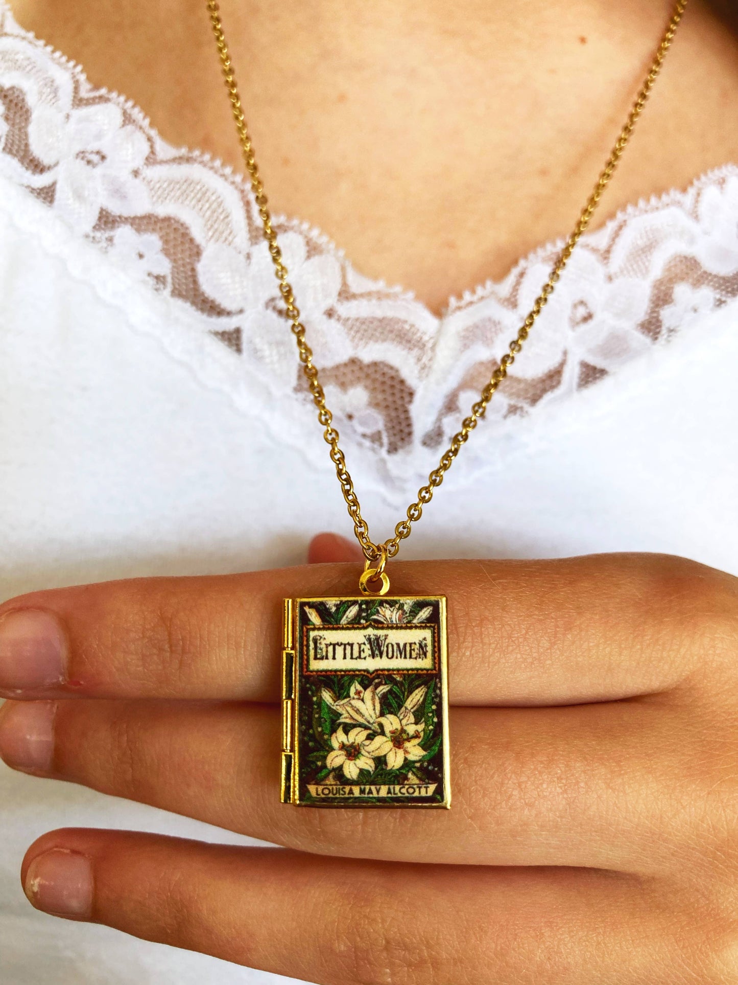 Book Locket Little Women - Lily Series