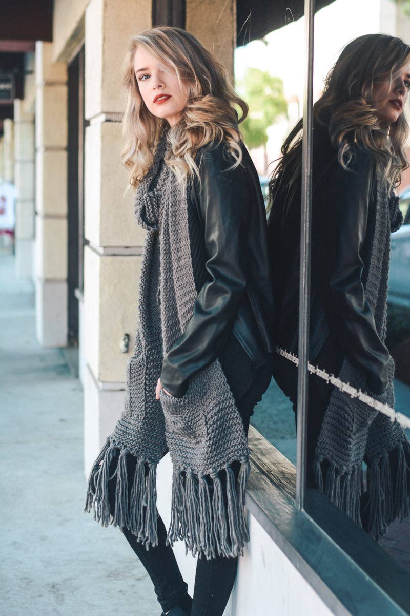 Oversized Two Pocket Tassel Scarf